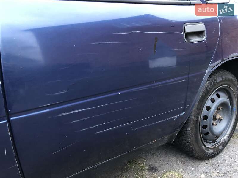 Седан Opel Vectra 1993 в Львові