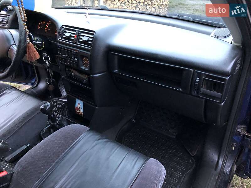 Седан Opel Vectra 1993 в Львові