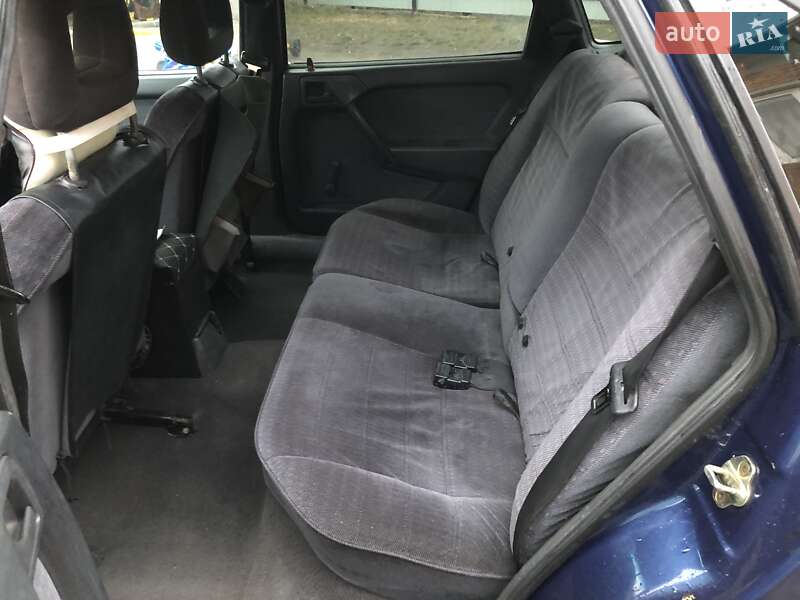 Седан Opel Vectra 1993 в Львові