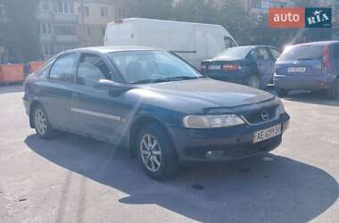 Лифтбек Opel Vectra 1997 в Каменском