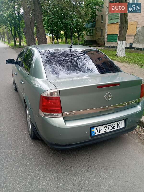 Седан Opel Vectra 2003 в Краматорске