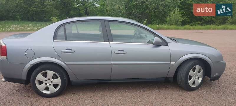 Седан Opel Vectra 2005 в Долине