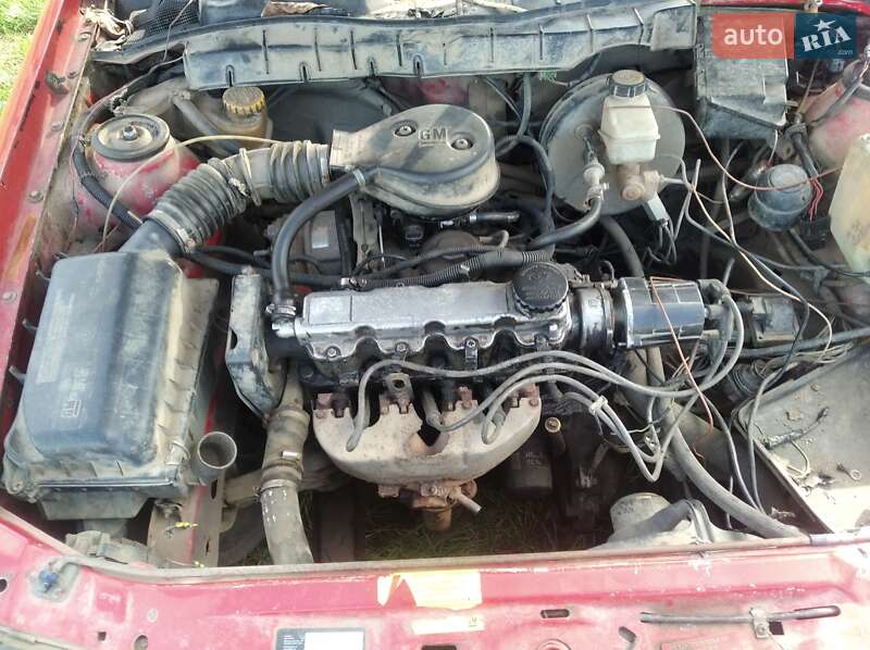 Седан Opel Vectra 1989 в Мостиске
