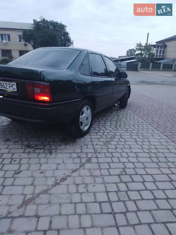 Седан Opel Vectra 1995 в Теофиполе фото 4 Седан Opel Vectra 1995 в Теофиполе