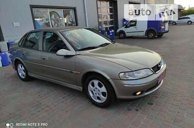 Седан Opel Vectra 1999 в Сарнах