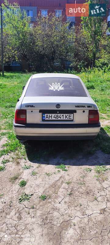 Седан Opel Vectra 1992 в 