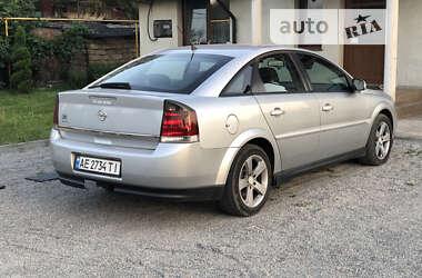 Лифтбек Opel Vectra 2004 в Кривом Роге