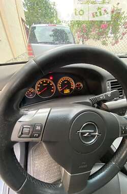 Седан Opel Vectra 2007 в Львове