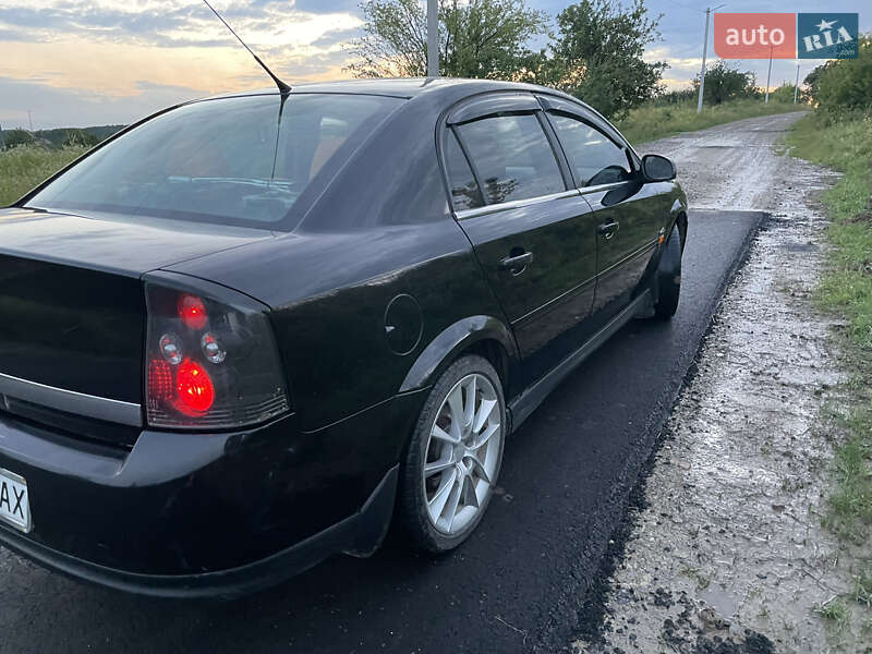 Седан Opel Vectra 2005 в Івано-Франківську