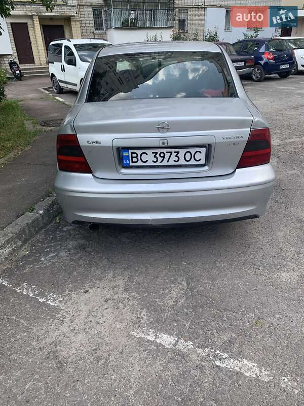 Седан Opel Vectra 2000 в Львове