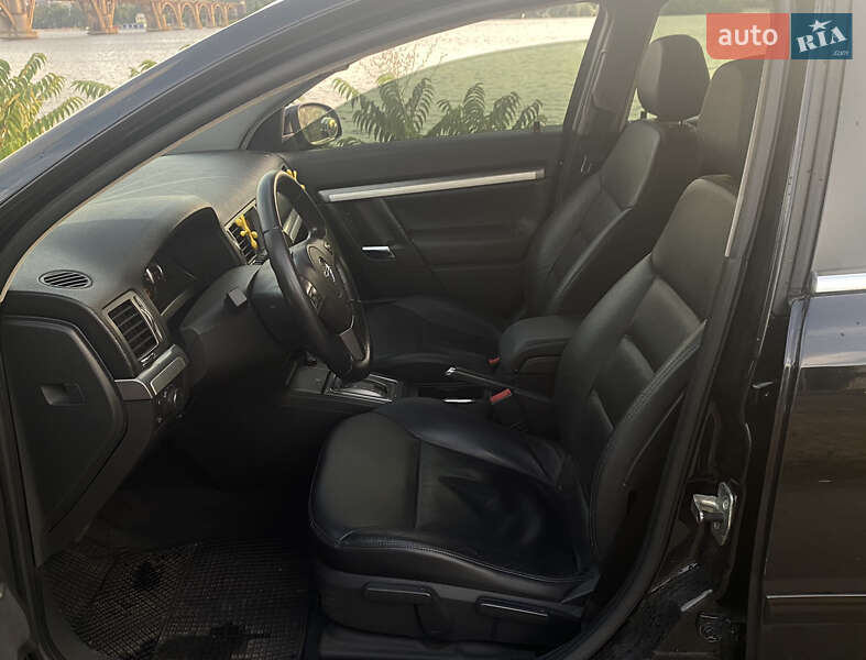 Седан Opel Vectra 2008 в Дніпрі
