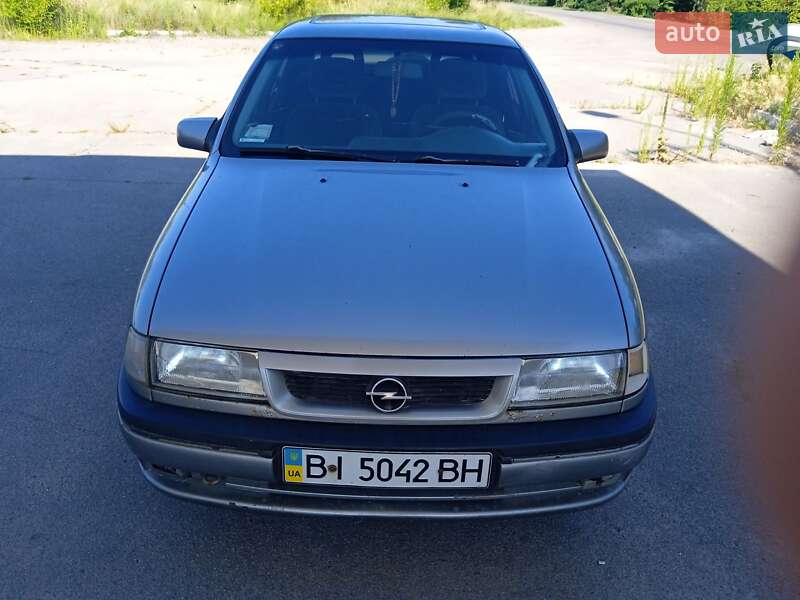 Седан Opel Vectra 1995 в Кременчуге