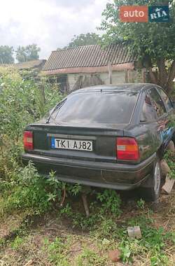 Ліфтбек Opel Vectra 1991 в Чорнобаї