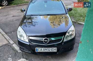 Седан Opel Vectra 2006 в 