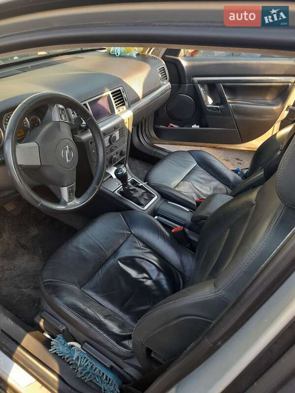 Универсал Opel Vectra 2007 в Коростене