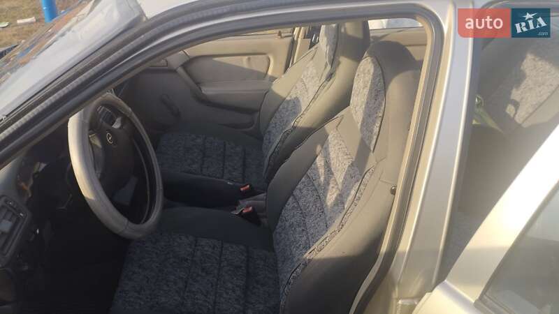 Лифтбек Opel Vectra 1989 в Виннице фото 31 Лифтбек Opel Vectra 1989 в Виннице