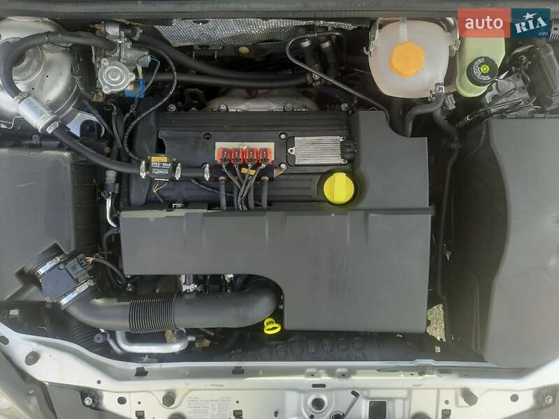 Седан Opel Vectra 2008 в Виннице