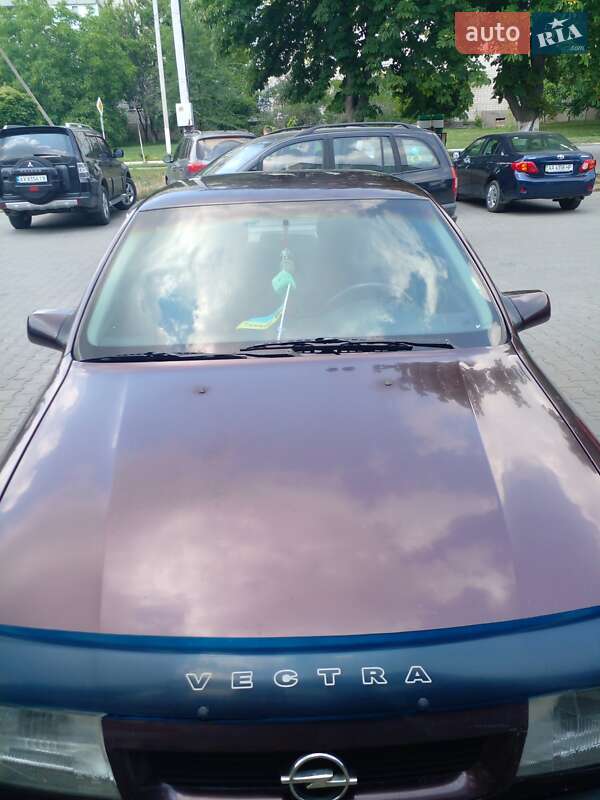 Седан Opel Vectra 1993 в Тростянці