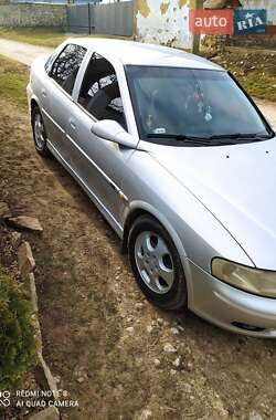 Седан Opel Vectra 2000 в 
