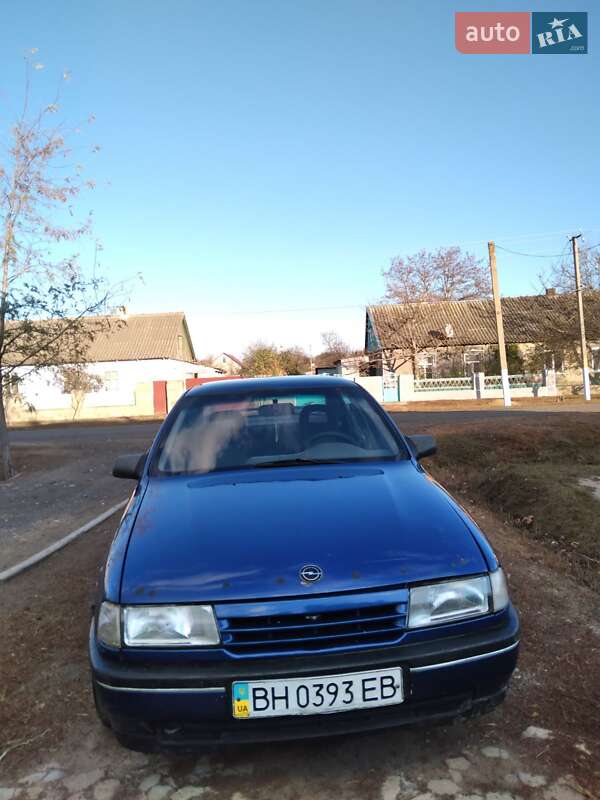 Седан Opel Vectra 1989 в Сарате