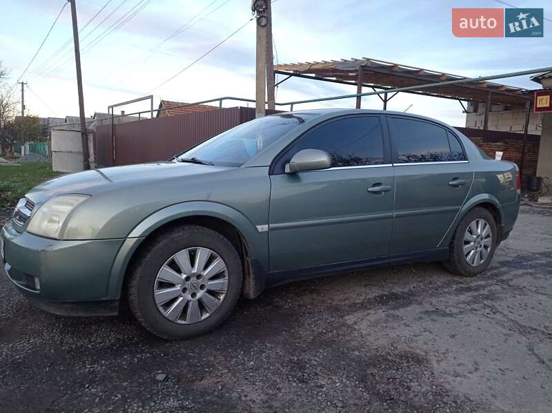 Седан Opel Vectra 2004 в Новому Бузі