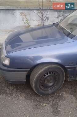 Седан Opel Vectra 1989 в 