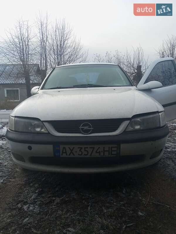 Седан Opel Vectra 1997 в Харькове