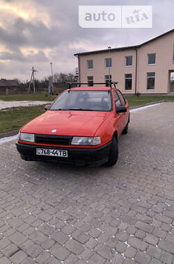 Лифтбек Opel Vectra 1989 в Львове