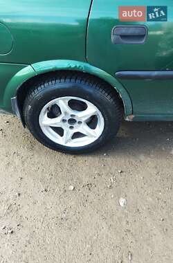 Универсал Opel Vectra 1997 в 