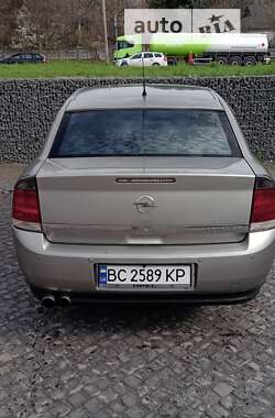 Седан Opel Vectra 2004 в Львове