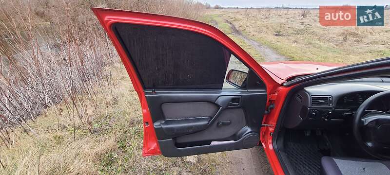 Седан Opel Vectra 1989 в Золочеві