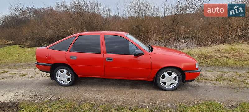 Седан Opel Vectra 1989 в Золочеві