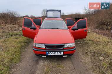 Седан Opel Vectra 1989 в Золочеві