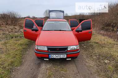 Седан Opel Vectra 1989 в Золочеве