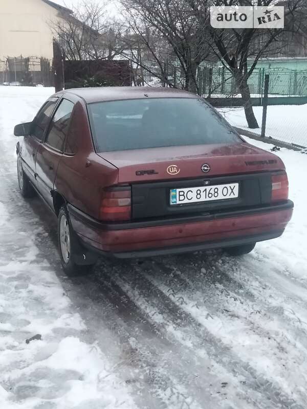 Седан Opel Vectra 1992 в Городке