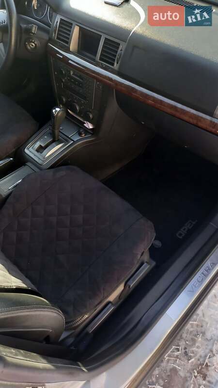 Универсал Opel Vectra 2004 в Рава-Русской фото 11 Универсал Opel Vectra 2004 в Рава-Русской