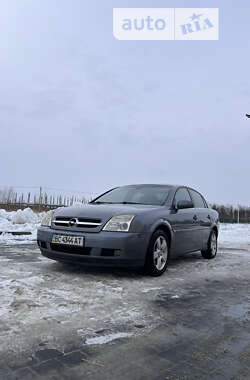 Седан Opel Vectra 2005 в Львові