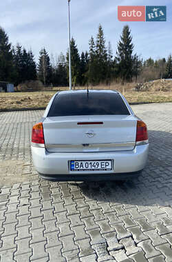 Седан Opel Vectra 2004 в Киеве