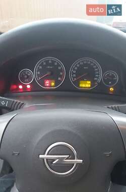 Седан Opel Vectra 2005 в Кривом Роге