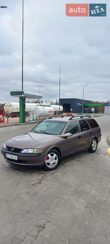 Універсал Opel Vectra 1997 в Луцьку