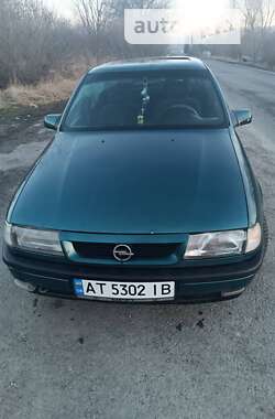 Седан Opel Vectra 1994 в Надвірній