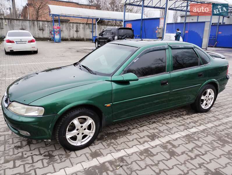 Седан Opel Vectra 1997 в Хмельницком