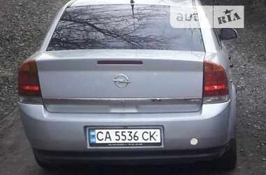 Седан Opel Vectra 2004 в Монастырище