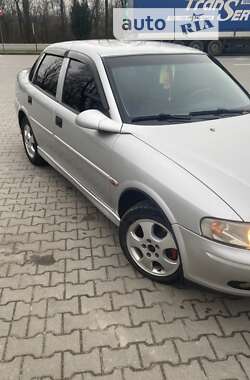 Седан Opel Vectra 1999 в Ивано-Франковске