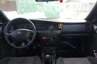 Седан Opel Vectra 1997 в Бахмаче