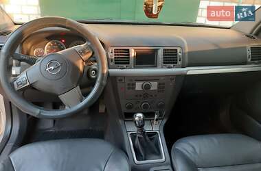 Седан Opel Vectra 2006 в Николаеве