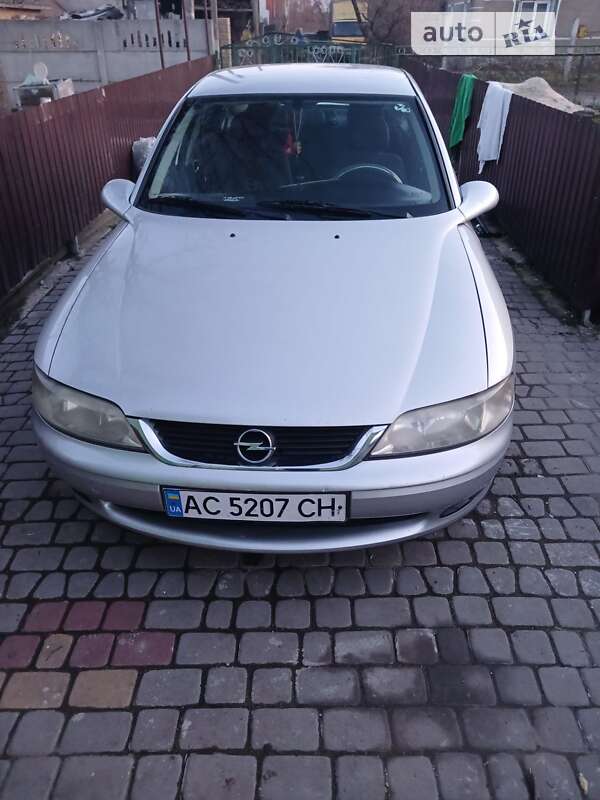 Седан Opel Vectra 1999 в Луцьку