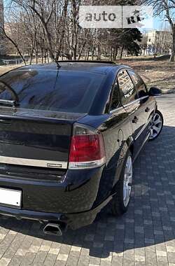 Лифтбек Opel Vectra 2006 в Доброполье