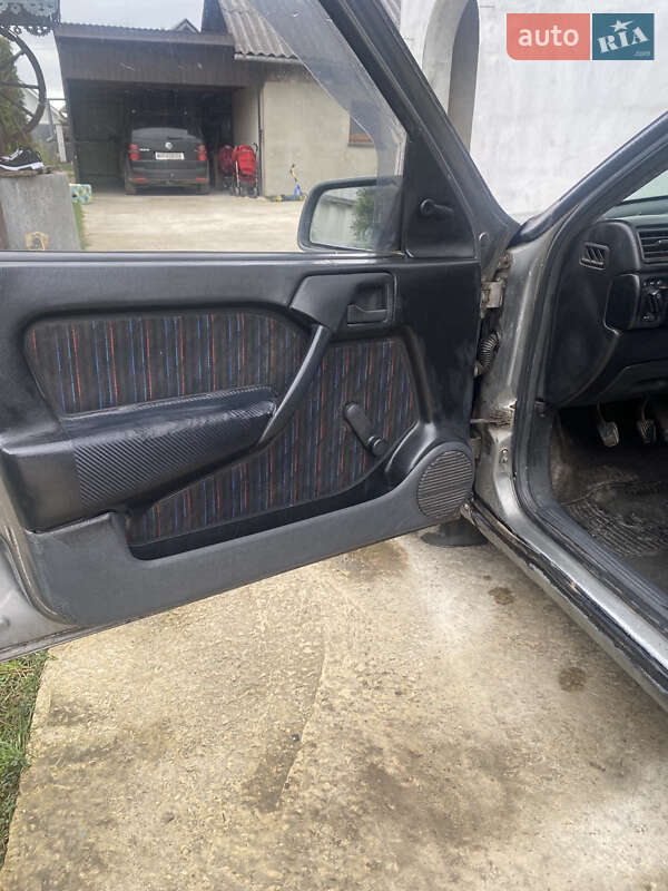 Седан Opel Vectra 1990 в Коломые