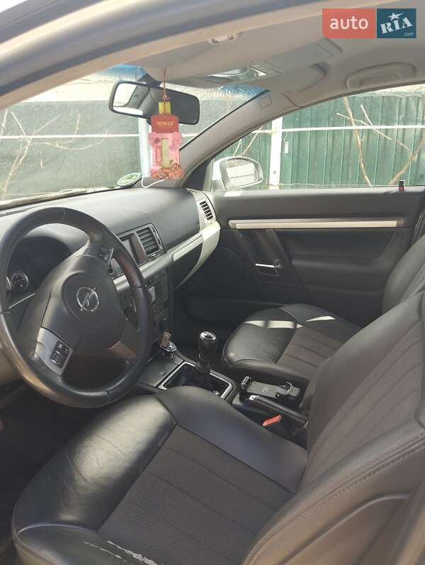 Седан Opel Vectra 2008 в Чечельнику